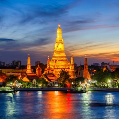 Wat Arun Buddhist religious places in twilight time, Bangkok, Thailand